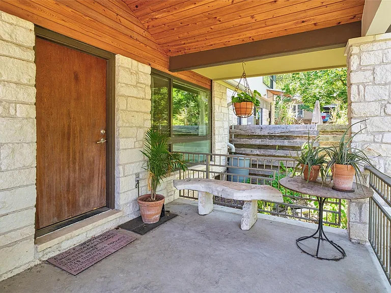 805 Cumberland Rd #A — Photo 2
