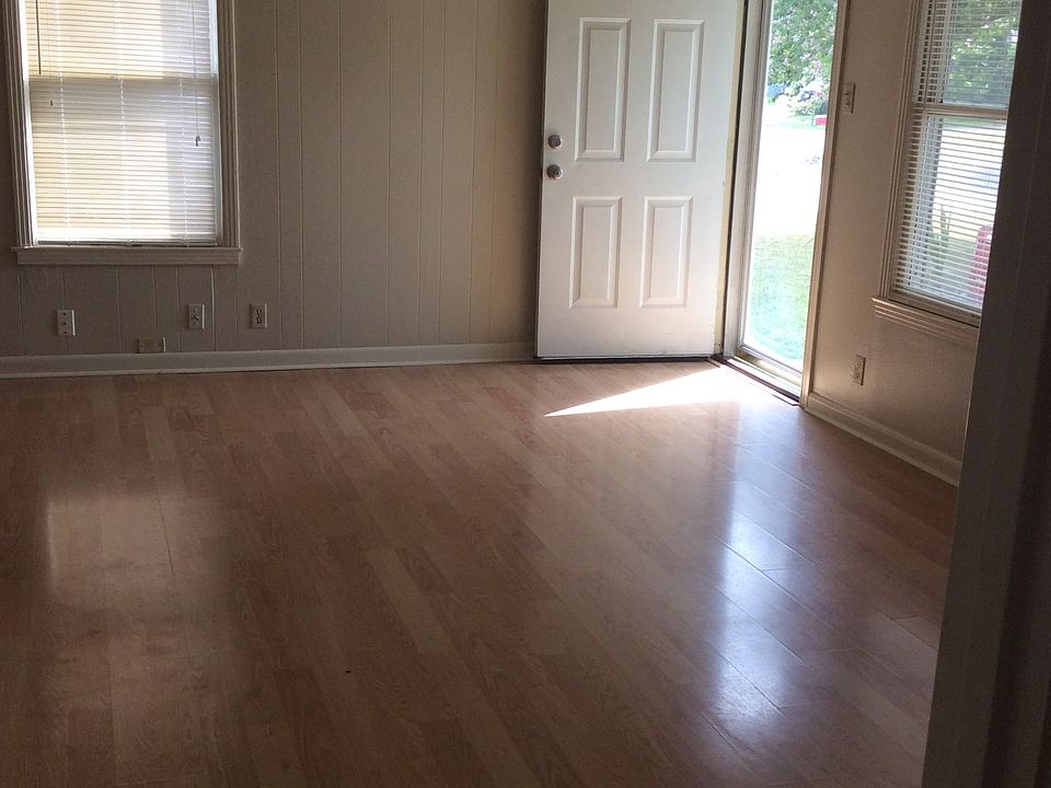 Tons of natural light in living room
