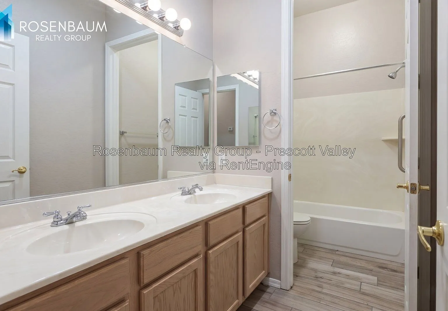 3 bed, 2.0 bath, 2007 sqft, $2,399 — Photo 4