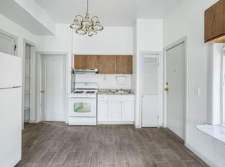 2814 N Racine Ave, Chicago, IL 60657