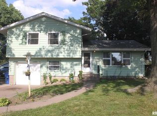 2417 N Ohio Ave, Davenport, IA 52804
