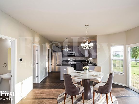 5th image of 8728 N Springview Dr