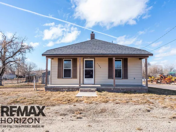1102 Brownfield Rd, Douglas, WY 82633
