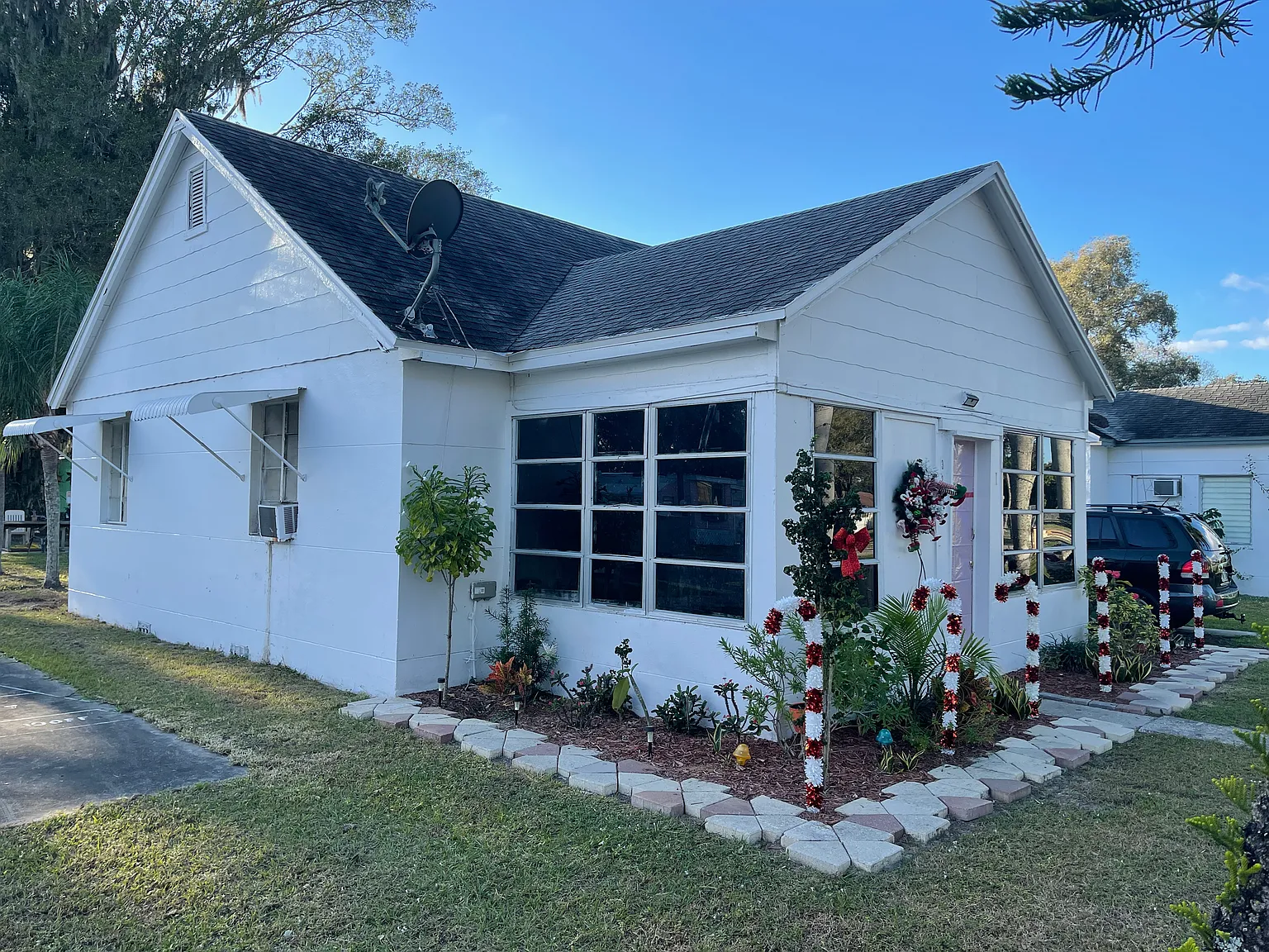 2 bed, 900 sqft, $1,350 — Photo 1