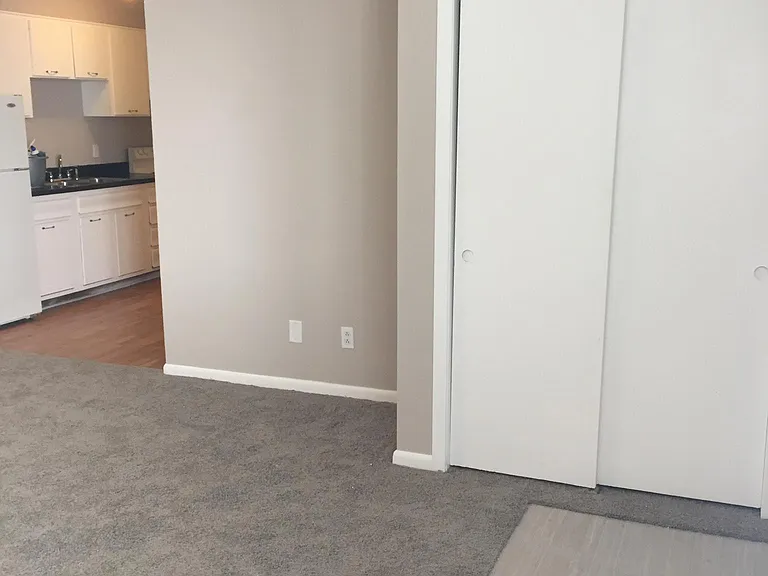 1434 6th Ave #9 — Photo 5