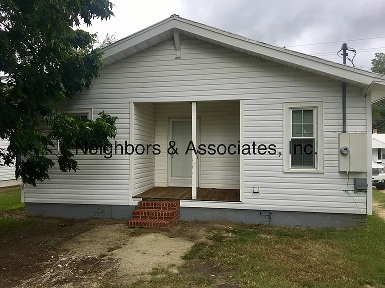 604 E Church St — Photo 8