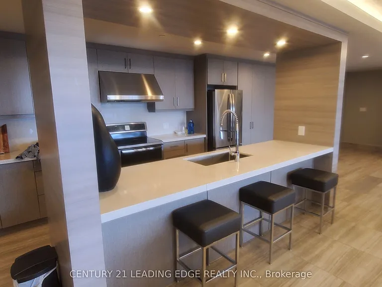 2 Adam Sellers St #609 — Photo 4