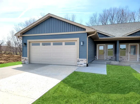 3110 Sunflower Ln, Ely, IA 52227