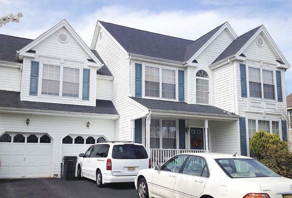 1st image of 28 Jade Ln