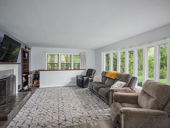 2nd image of 2716 Ole Davidson ROAD