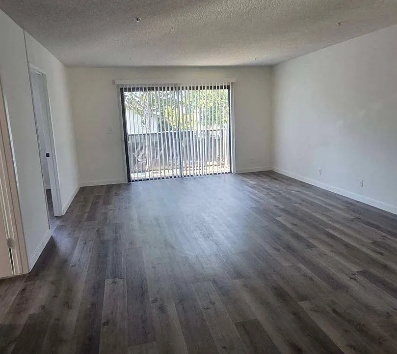 1622 Eucalyptus Dr
