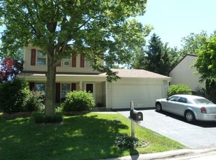 687 Shining Water Dr, Carol Stream, IL