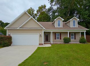 300 Bouy Ct, Swansboro, NC 28584