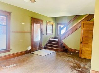 215 N Jefferson Ave, Mason City, IA 50401