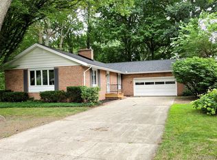 3112 Monticello Dr, Port Huron, MI 48060