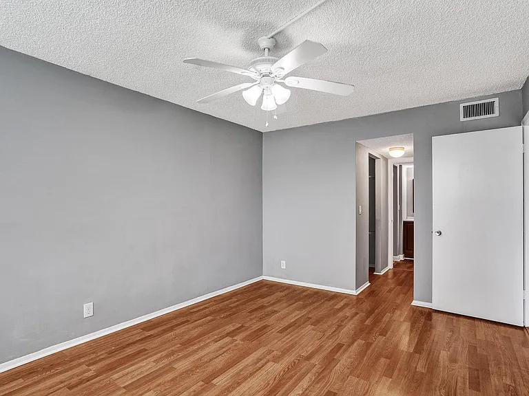 9460 Poinciana Pl #101 — Photo 13