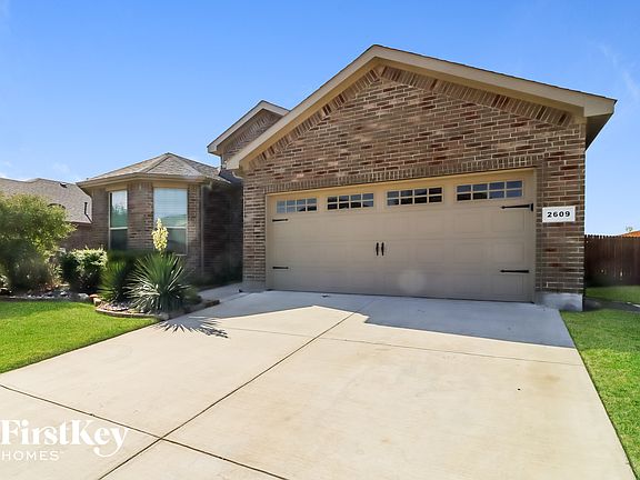 2nd image of 2609 Sunburst Dr