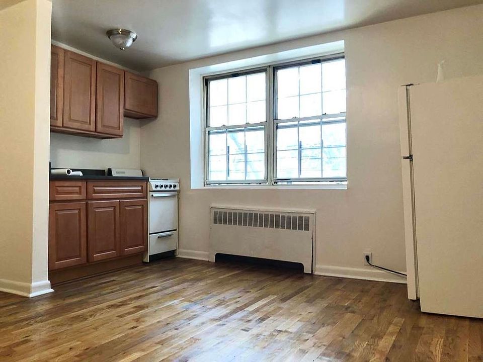 2nd image of 136-16 222nd St #2B