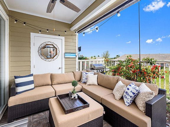 2nd image of 75-6009 Alii Dr APT E2