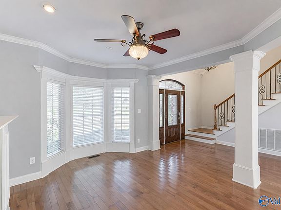 5th image of 17294 Hubert St