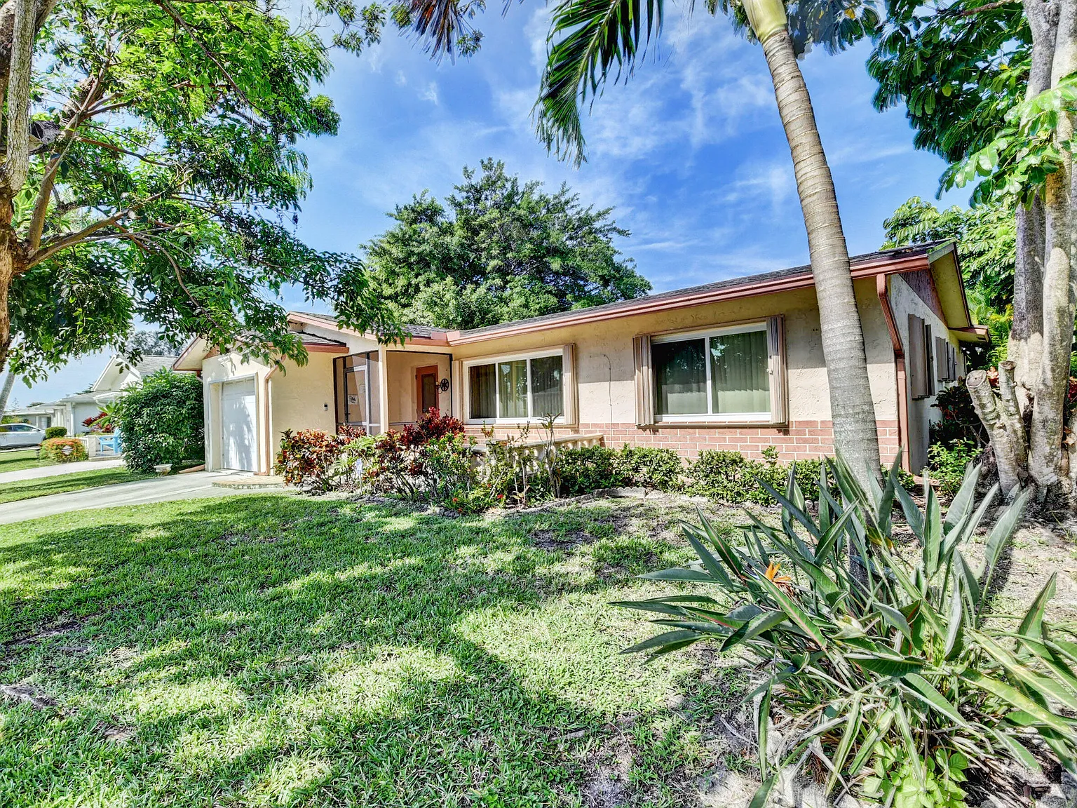 2 bed, 2.0 bath, 1406 sqft, $2,550 — Photo 3