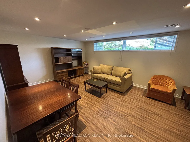 695 Glencairn Ave #BASEMENT — Photo 4