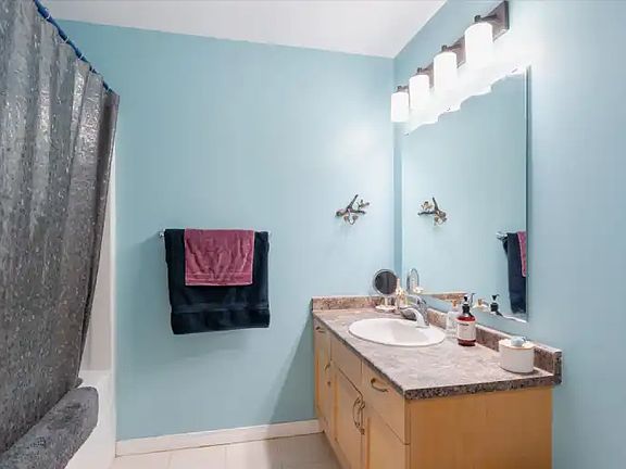 3rd image of 10106 105th St NW #203