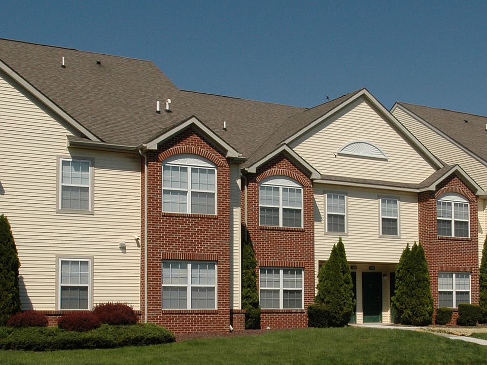 The Apartments at Iron Ridge