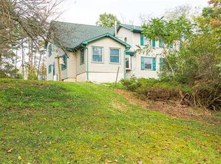 96 Skyline Dr, Mohrsville, PA 19541