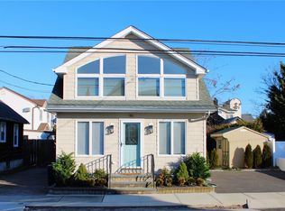 86 Cedarhurst Ave, Point Lookout, NY 11569