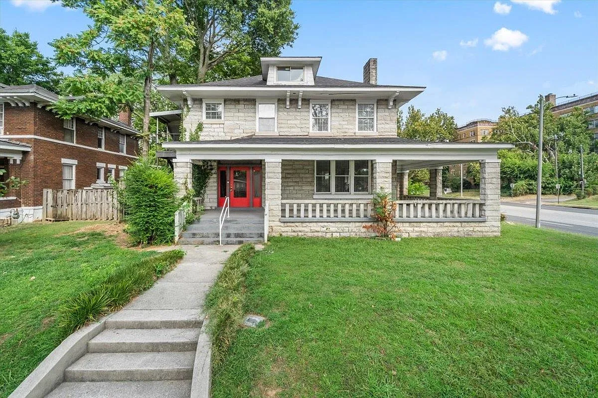 3 bed, 3.5 bath, $2,250 — Photo 1