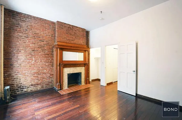 Rented by Bond New York | media 20