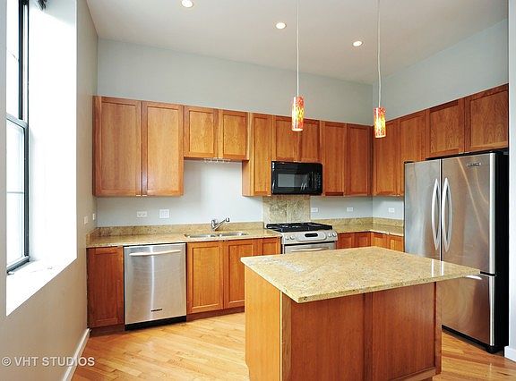4th image of 1309 N Ashland Ave APT 201