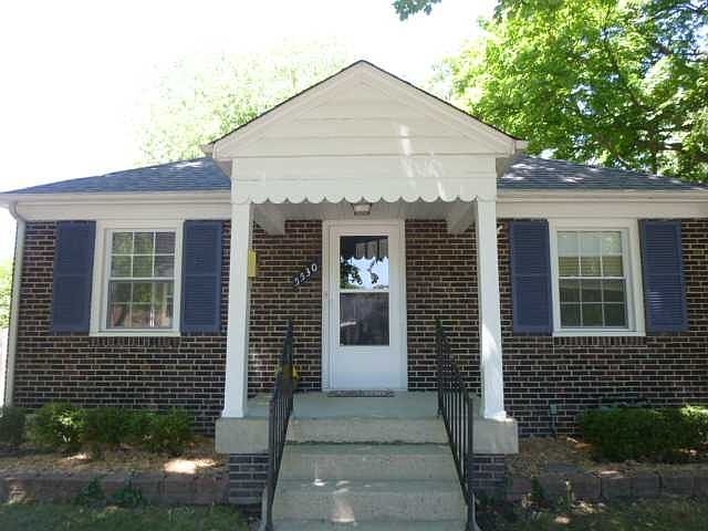 1st image of 5530 Primrose Ave