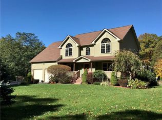 11 Castle Gate Rd, Cumberland, RI 02864