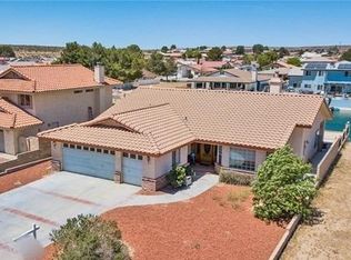 26408 Catamaran Dr, Helendale, CA 92342