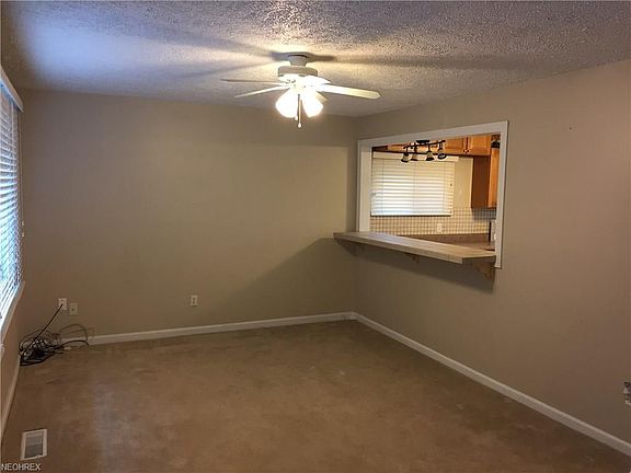 4th image of 4275 Woodmere Dr