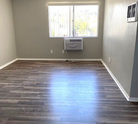 4th image of 9062 Kenwood Dr #12