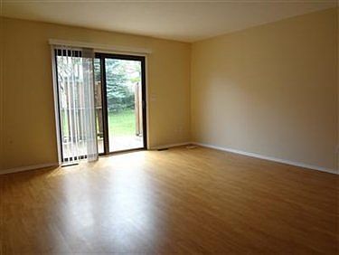 3rd image of 5589 Suncrest Ct #E