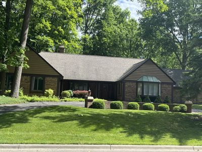 6214 Stonegate Pkwy, Flint, MI, 48532