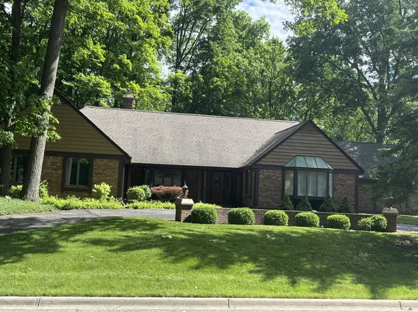6214 Stonegate Pkwy, Flint, MI 48532