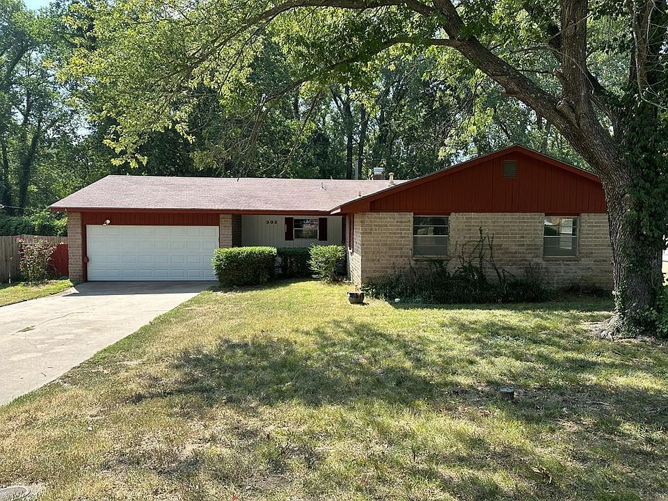 1st image of 302 S Edgewood Dr