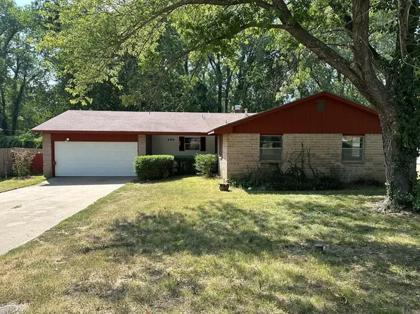 302 S Edgewood Dr, Coffeyville, KS 67337
