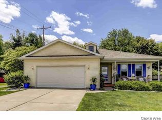 412 S 2nd St, Auburn, IL 62615
