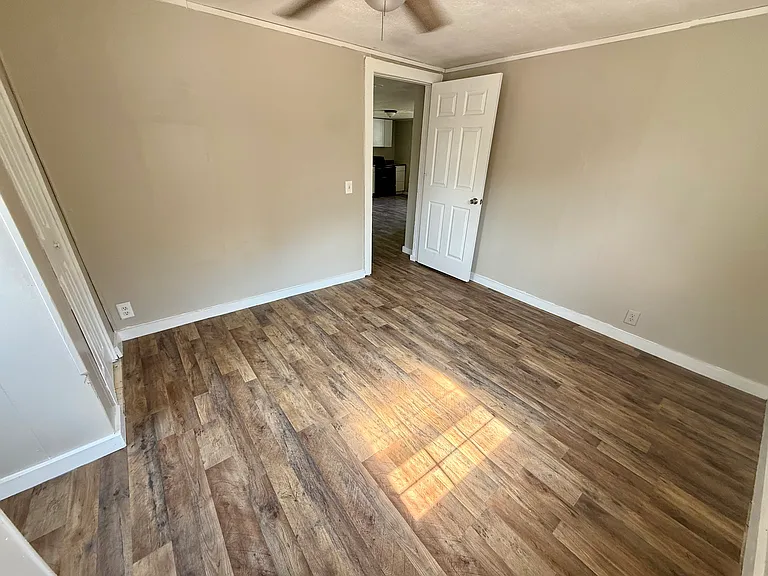 1024 Relation Rd — Photo 4