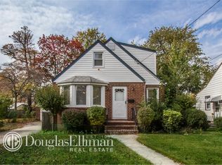 150 Fendale St, Franklin Square, NY 11010