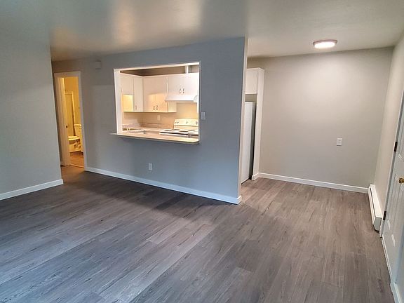 2nd image of 1821 S 310th St #18