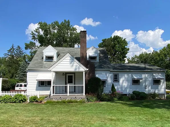 134 N Main St, Poland, OH 44514