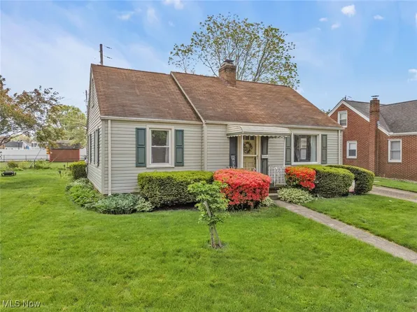 1112 3rd St NE, Massillon, OH 44646