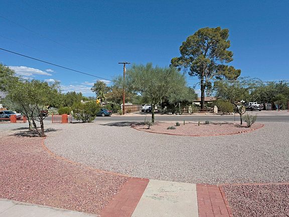 Front Circular Driveway